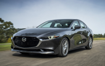 Седан Mazda3 «доедет» до России в октябре
